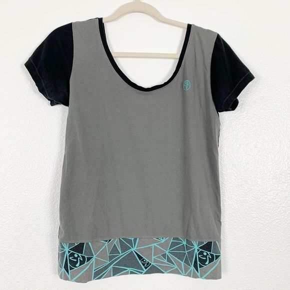 Zumba Tops - Zumba Short Sleeve Performance Workout Shirt Large
